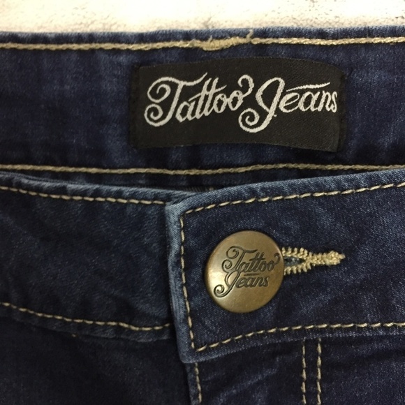 Tattoo Jean Shorts Womens 11 - Picture 4 of 10